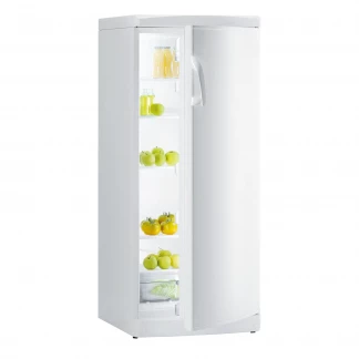 Samostojeći frižider Gorenje, sa otvorenim vratima, bijeli