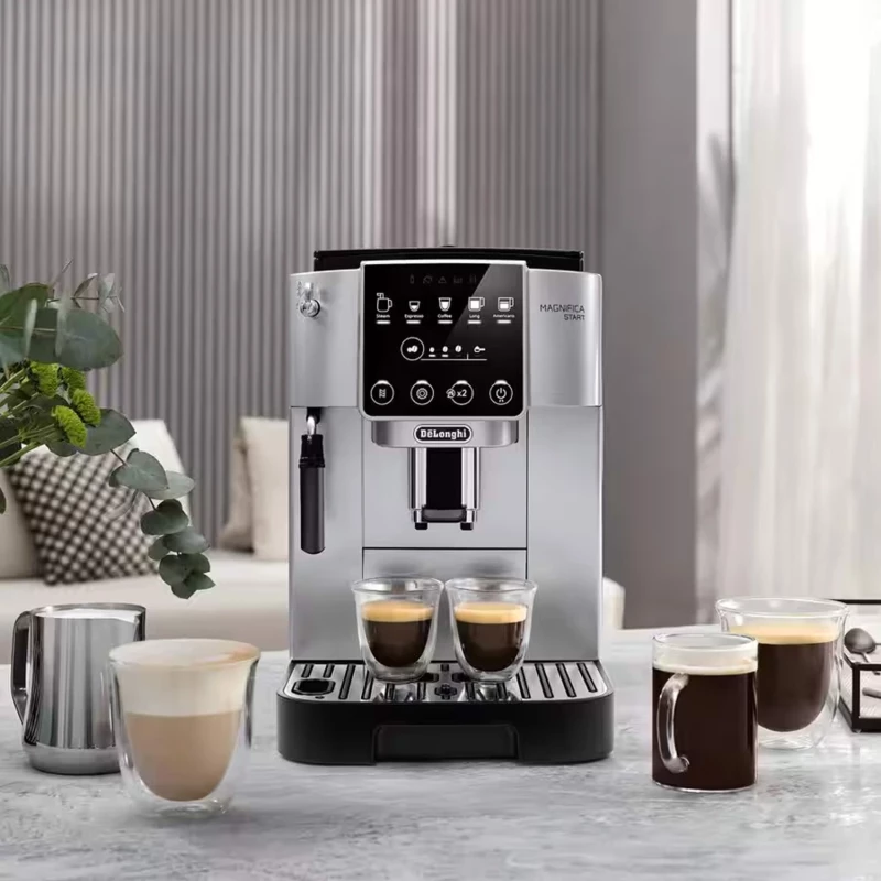 Aparat za espresso kafu sa pjenjačom za mlijeko.