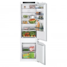 Ugradbeni kombinovani frižider sa LowFrost tehnologijom.