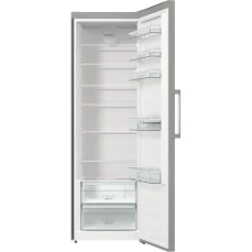 Samostojeći frižider sive boje sa promjenjivim smijerom otvaranja vrata.