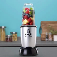 Blender sa posudom od 0.5l.