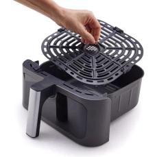 Friteza na vrući zrak sa prozorom za kontrolu nivoa zapečenosti.